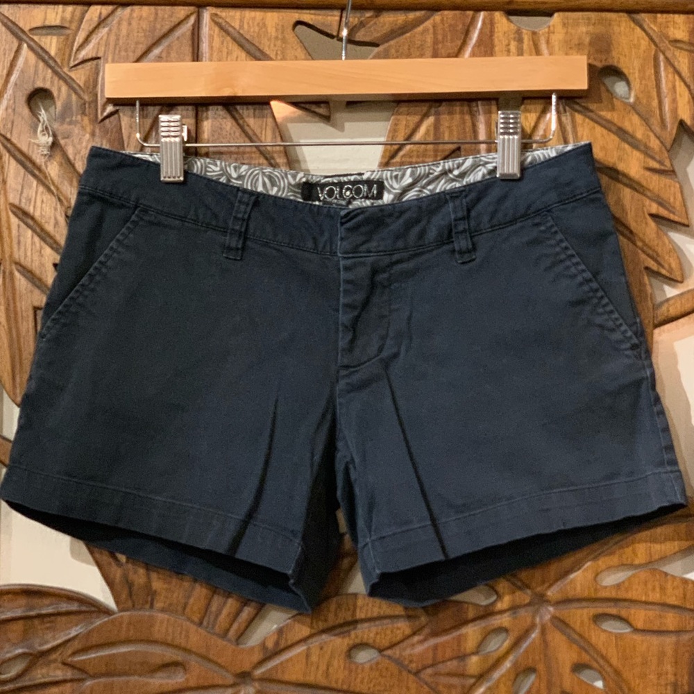 Volcom shorts